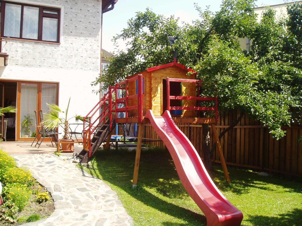 Apartman Chopok Lägenhet Liptovský Mikuláš Exteriör bild